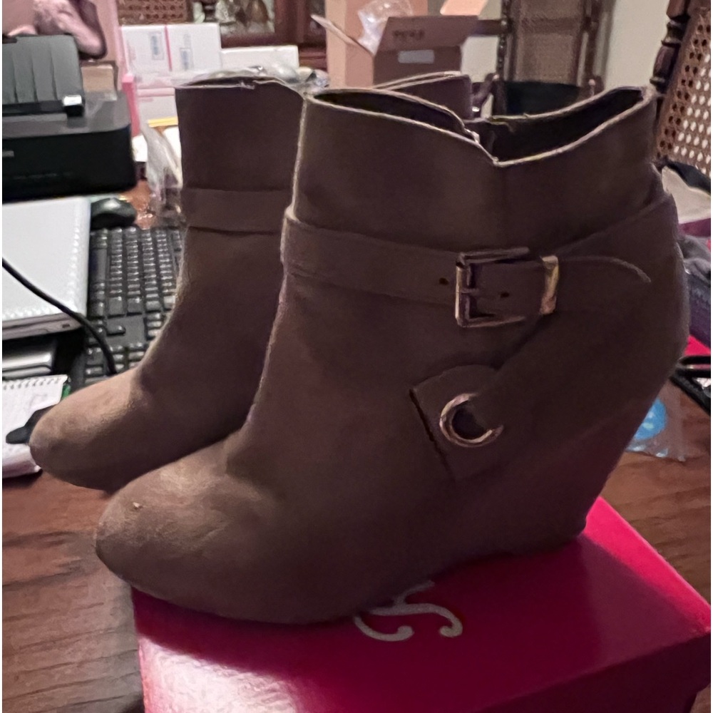 Wedge booties